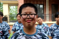 27353